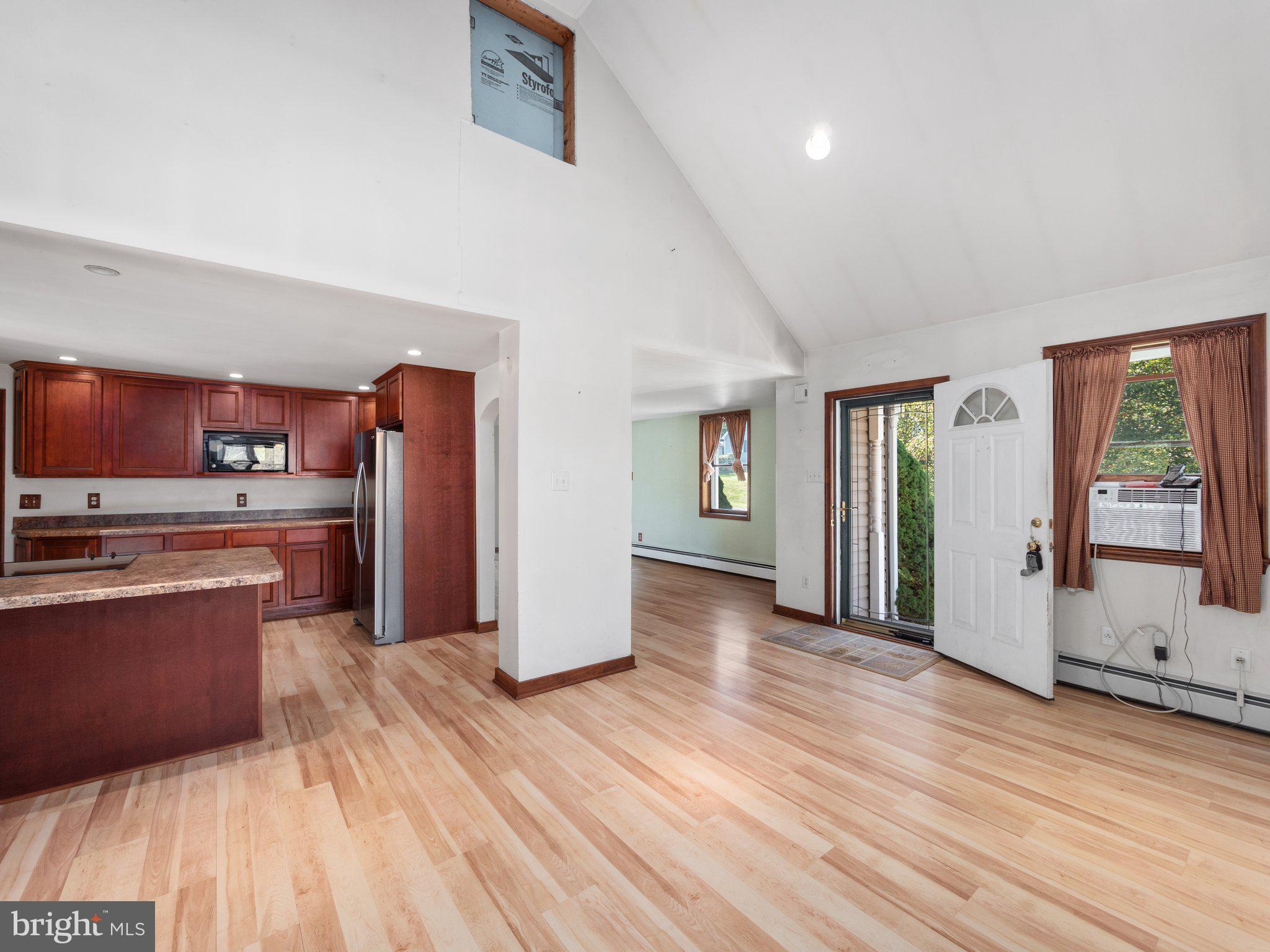 813 Rising Sun Road Telford, PA 18969 - Photo 7 of 27