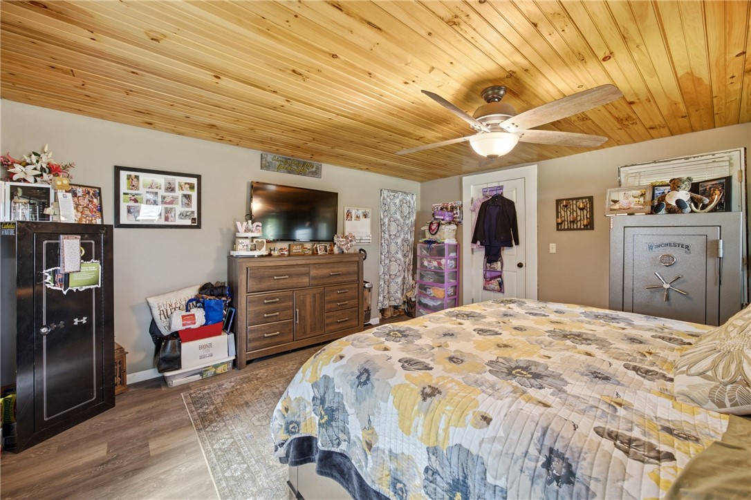 6815 Round Lake Road Bath, NY 14879 - Photo 23 of 41