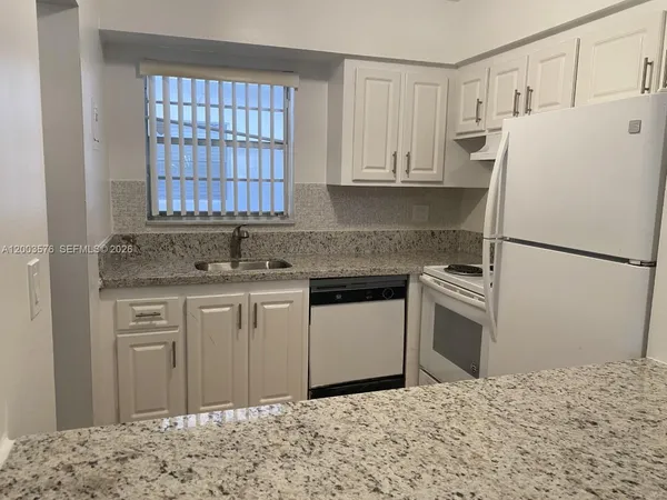 $1,550 | 6501 Winfield Boulevard, Unit A53, Margate, FL 33063