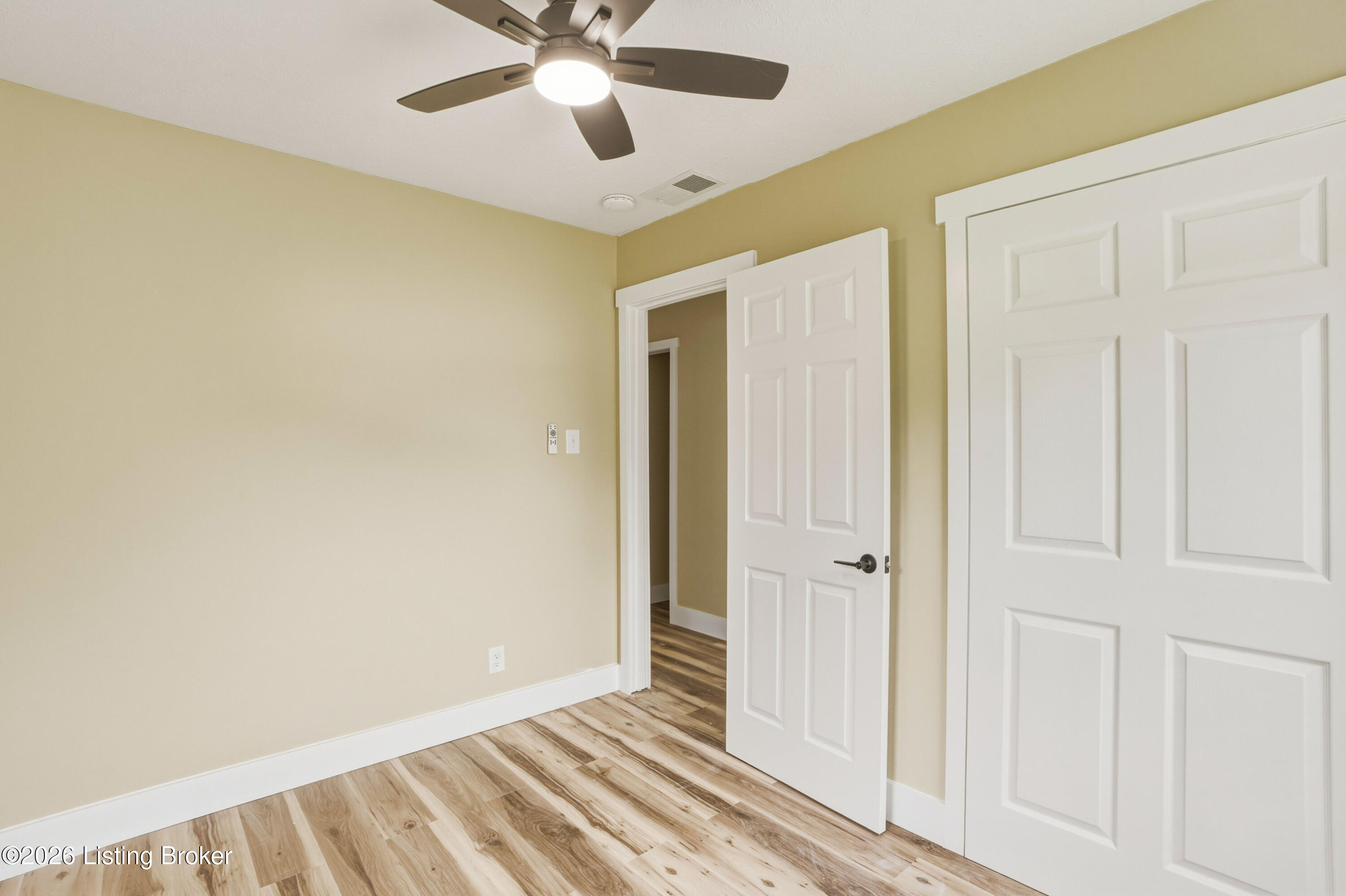 210 Montclair School Road Simpsonville, KY 40067 - Photo 22 of 31 22-Bedroom-Closet