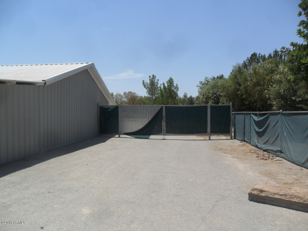 3854 East Vineyard Road Phoenix, AZ 85042 - Photo 12 of 54 SAM_7366
