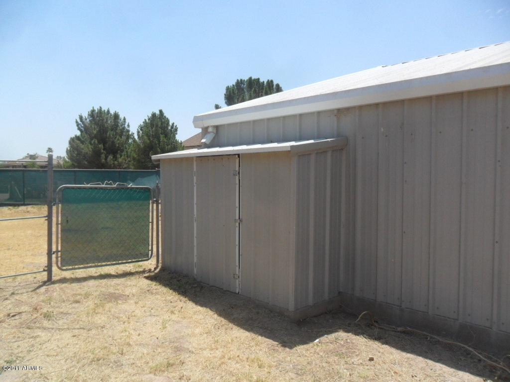 3854 East Vineyard Road Phoenix, AZ 85042 - Photo 21 of 54 SAM_7375