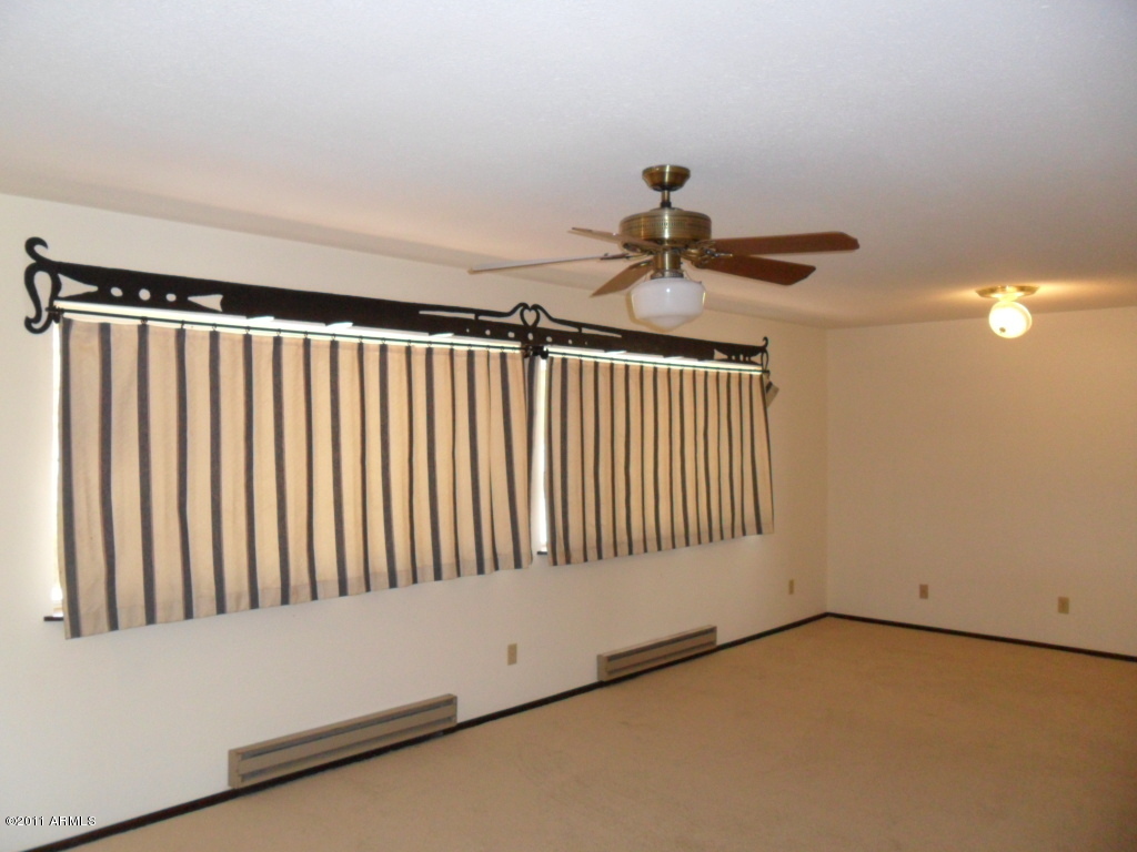 3854 East Vineyard Road Phoenix, AZ 85042 - Photo 35 of 54 SAM_1253