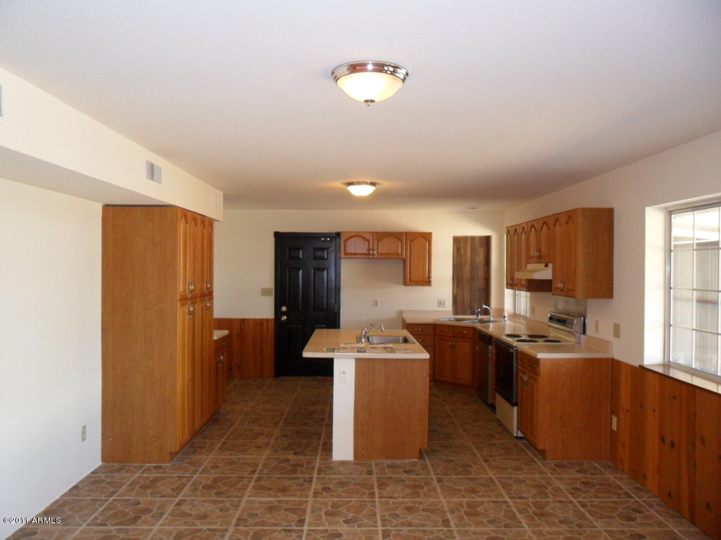 3854 East Vineyard Road Phoenix, AZ 85042 - Photo 43 of 54 SAM_1261