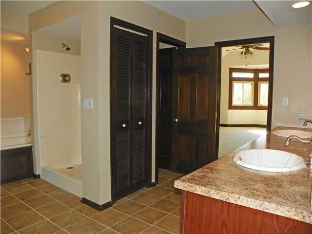 1560 Warren Road Delaware, OH 43015 - Photo 9 of 18
