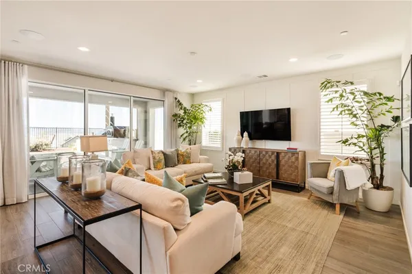 $9,450 | 18108 Esker Lane, Santa Clarita, CA 91350