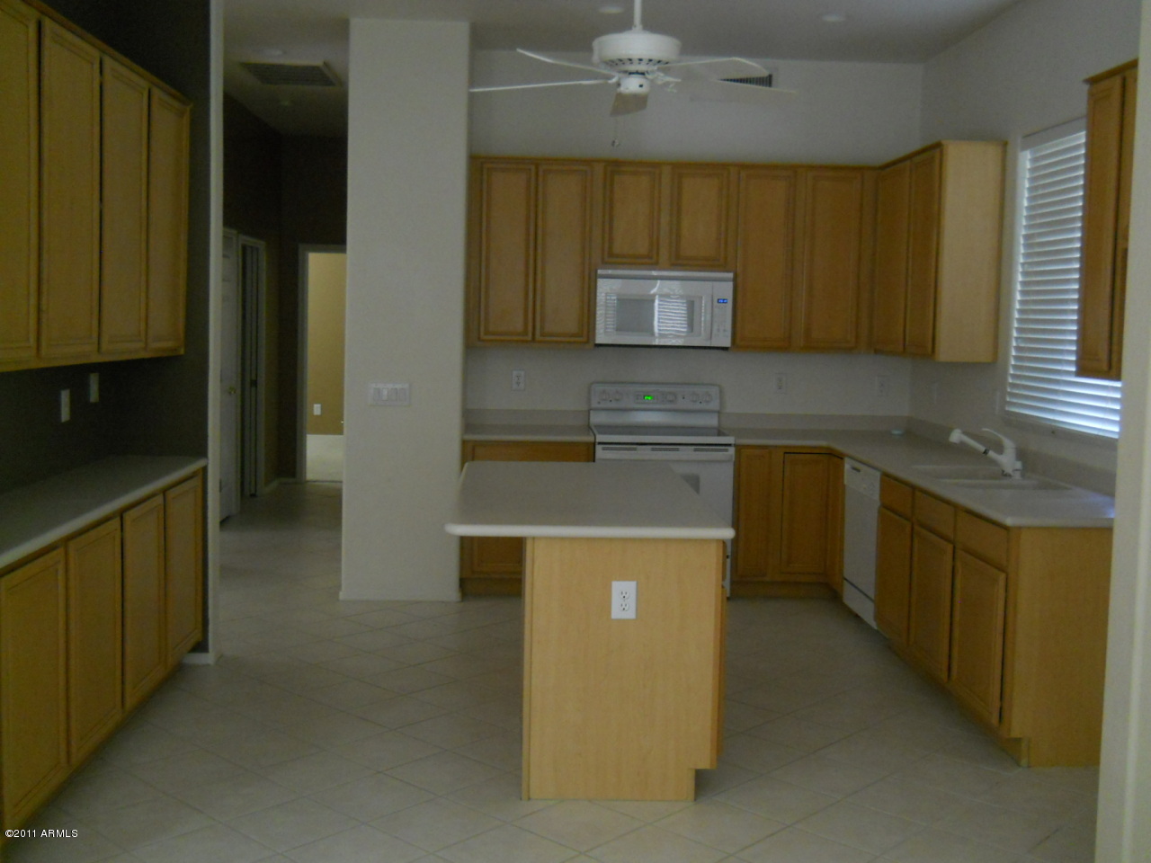 2840 East Nunneley Road Gilbert, AZ 85296 - Photo 3 of 6 Kitchen