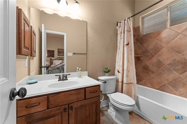 $935,000 | 26219 Park Bend Drive, New Braunfels, TX 78132