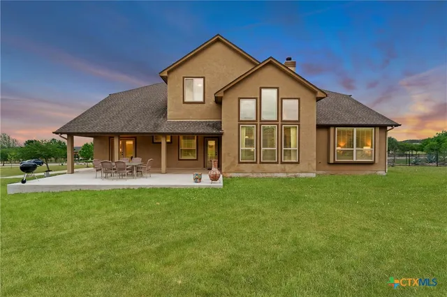 $935,000 | 26219 Park Bend Drive, New Braunfels, TX 78132