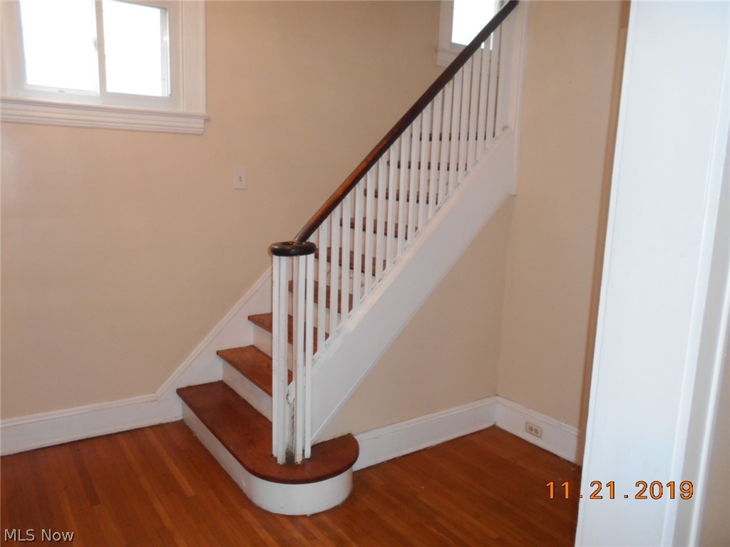 15915 Hazel Road Cleveland, OH 44112 - Photo 3 of 14