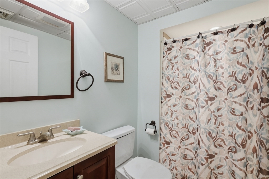 2 Towne Hill Road Haverhill, MA 01835 - Photo 32 of 42