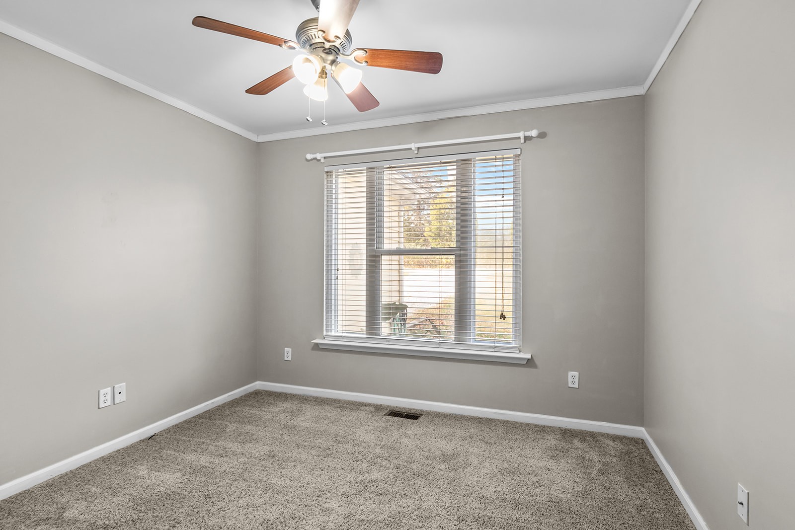 484 Sylvis Road Dickson, TN 37055 - Photo 14 of 30 Gallery Image 14
