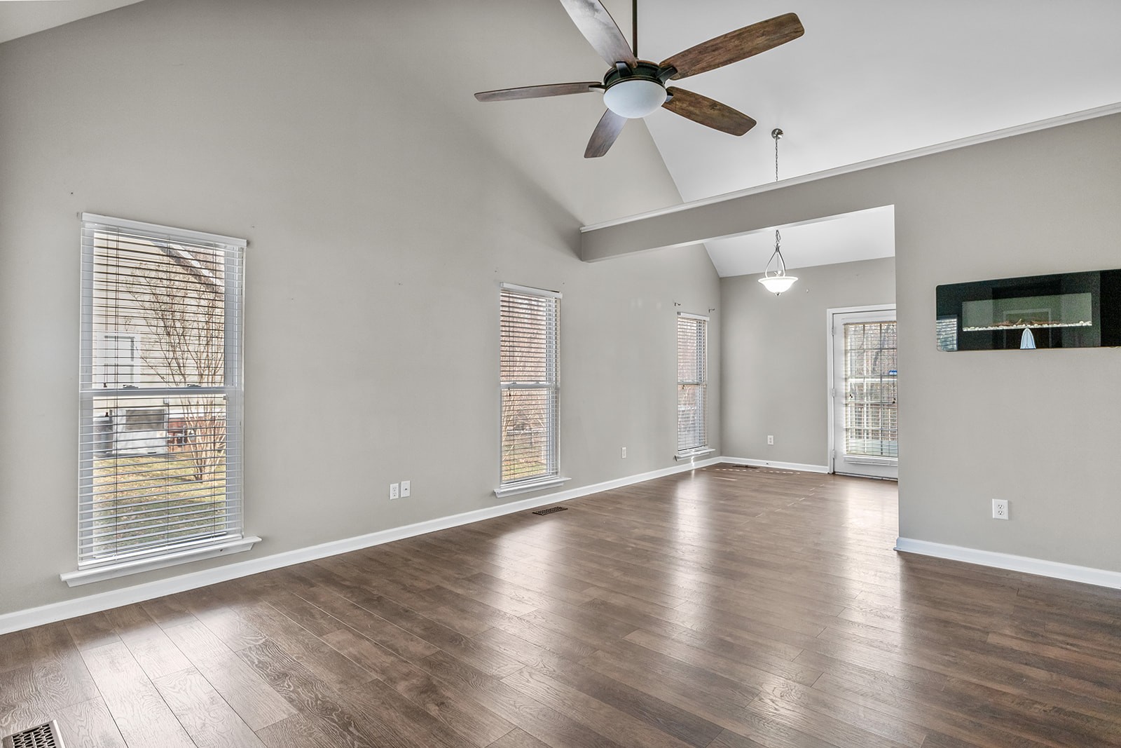 484 Sylvis Road Dickson, TN 37055 - Photo 4 of 30 Gallery Image 4