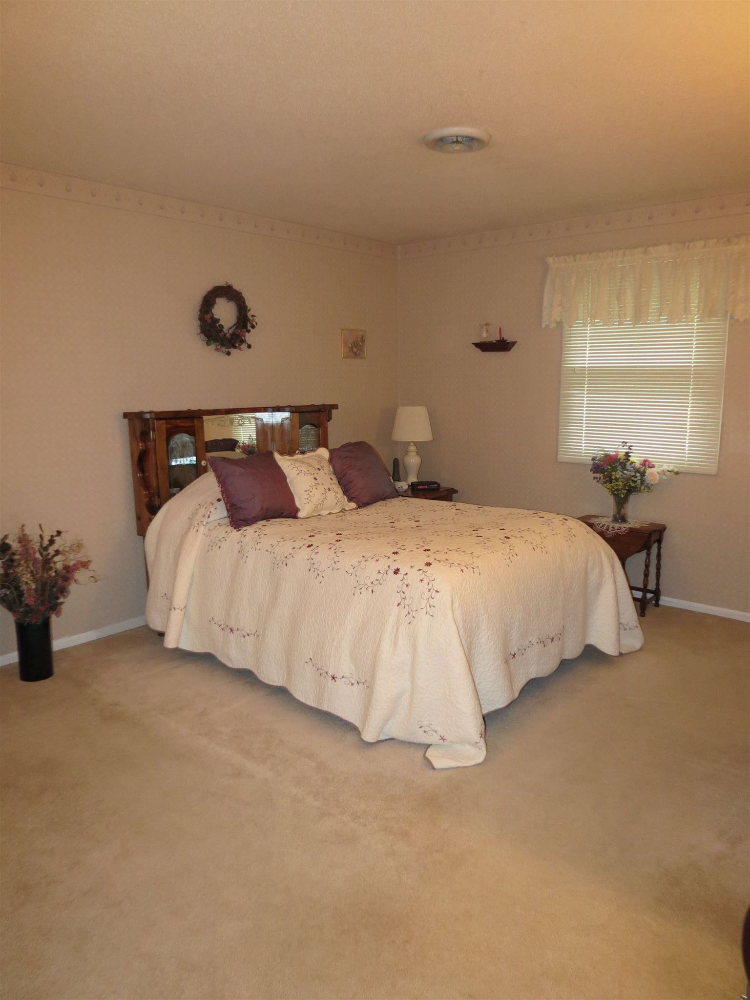 11327 Roberts Road Harlan, IN 46743 - Photo 13 of 36