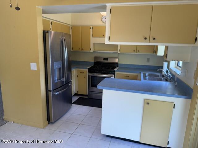 6848 Treehaven Drive Spring Hill, FL 34606 - Photo 13 of 34 Breakfast bar