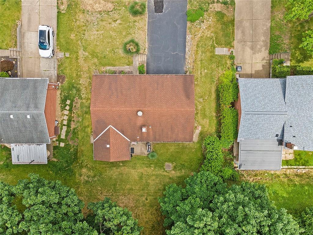 150 Foxcroft Road Pittsburgh, PA 15220 - Photo 2 of 25 Gallery Image 2