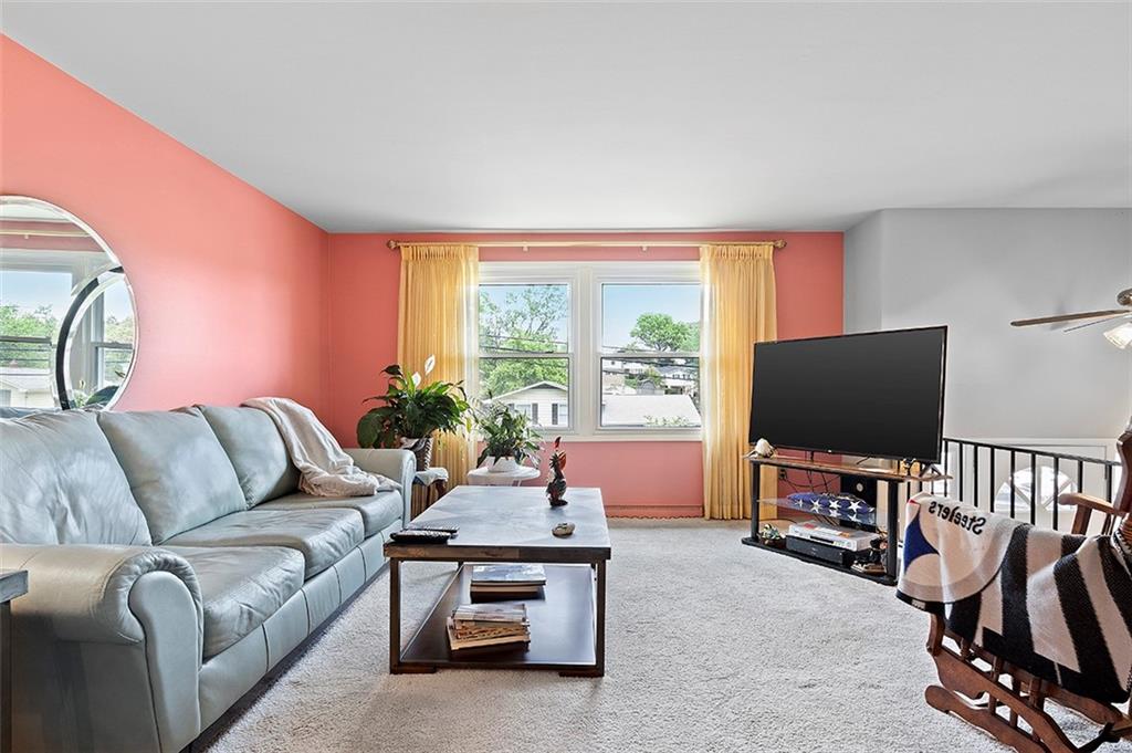 150 Foxcroft Road Pittsburgh, PA 15220 - Photo 11 of 25 Gallery Image 11