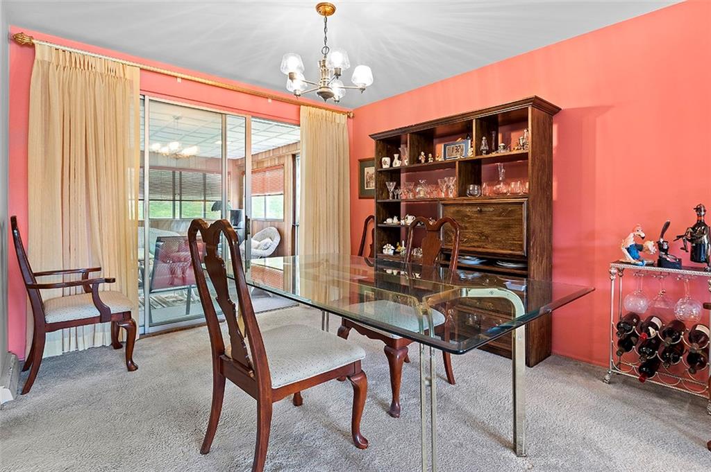 150 Foxcroft Road Pittsburgh, PA 15220 - Photo 14 of 25 Gallery Image 14