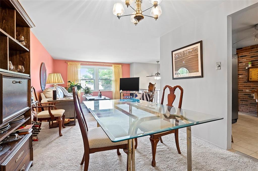 150 Foxcroft Road Pittsburgh, PA 15220 - Photo 15 of 25 Gallery Image 15