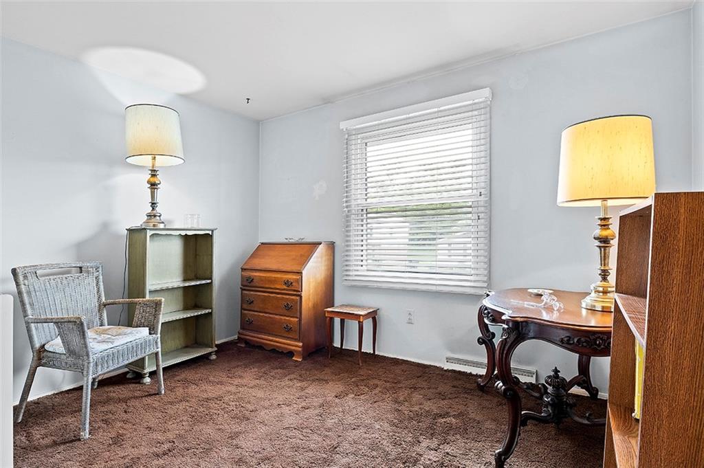 150 Foxcroft Road Pittsburgh, PA 15220 - Photo 5 of 25 Gallery Image 5