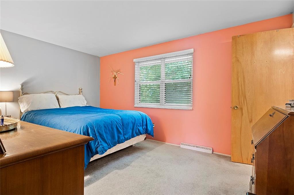 150 Foxcroft Road Pittsburgh, PA 15220 - Photo 7 of 25 Gallery Image 7