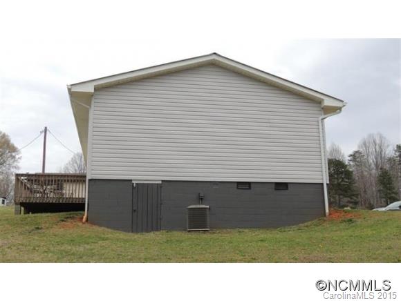348 Roper Loop Road Rutherfordton, NC 28139 - Photo 3 of 15