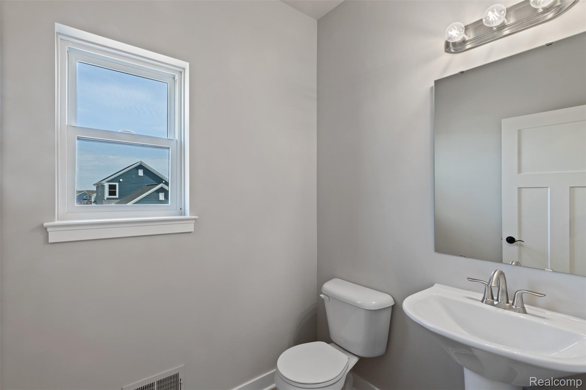 863 Ridge Road South Canton, MI 48188 - Photo 24 of 44 XA9A0225.jpg