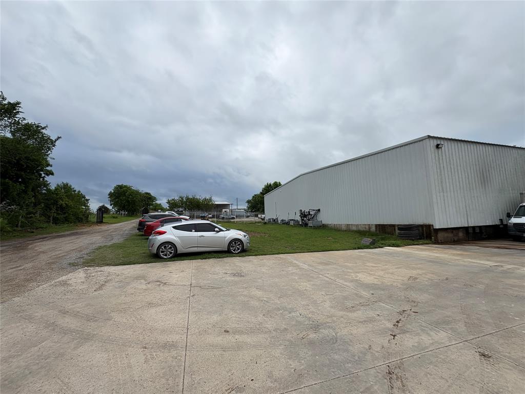 6529 Asher Road Alvarado, TX 76009 - Photo 9 of 39 a car parked in front of a house