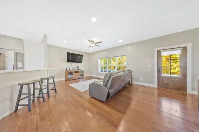 $389,990 | 5142 Highway 65, Owensville, IN 47665