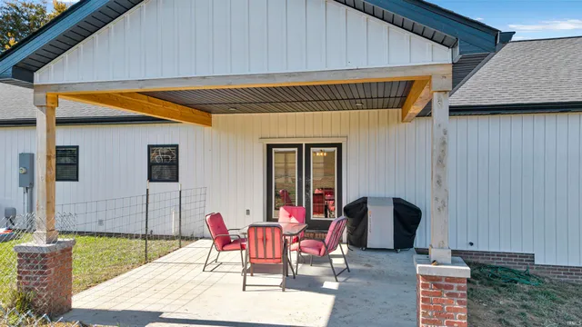 $389,990 | 5142 Highway 65, Owensville, IN 47665