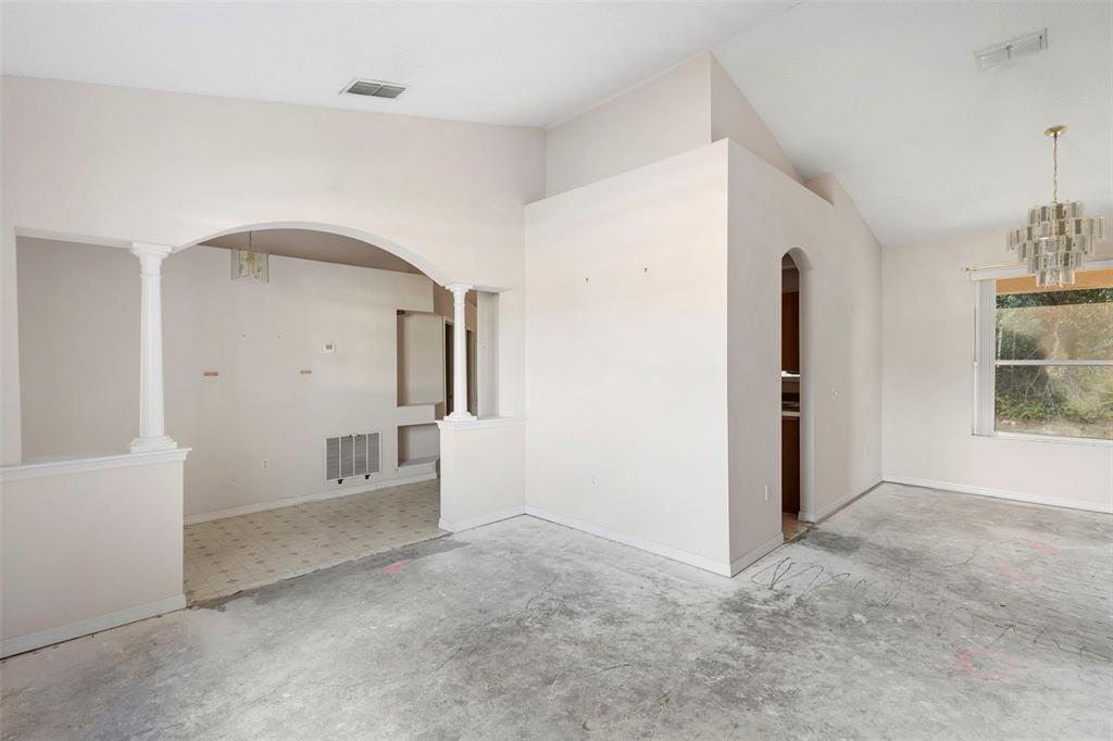 2123 Shadow Ridge Drive Deltona, FL 32725 - Photo 14 of 51