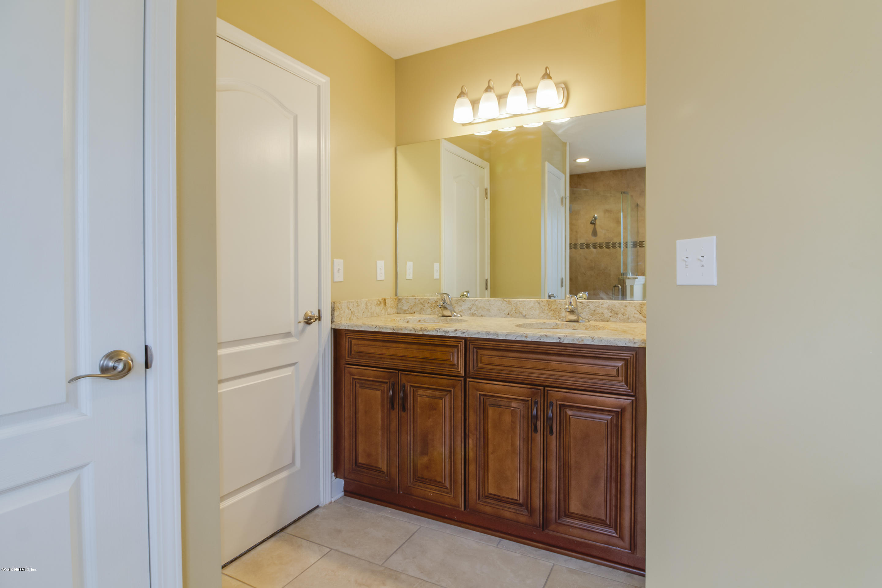 6203 Daylilly Road Macclenny, FL 32063 - Photo 8 of 18 Master Bath