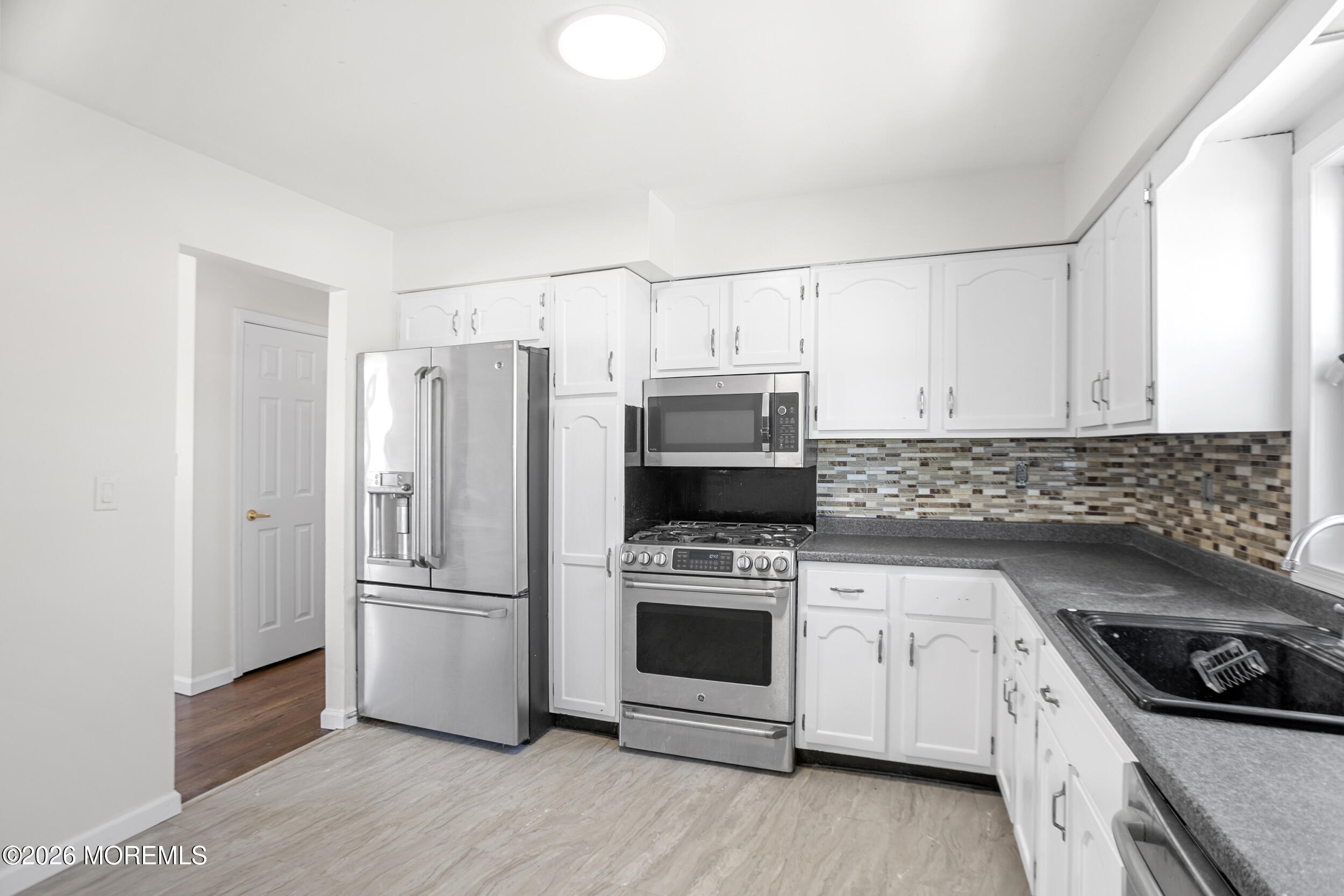 546 George Road Toms River, NJ 08753 - Photo 6 of 13 20_hl7a5386