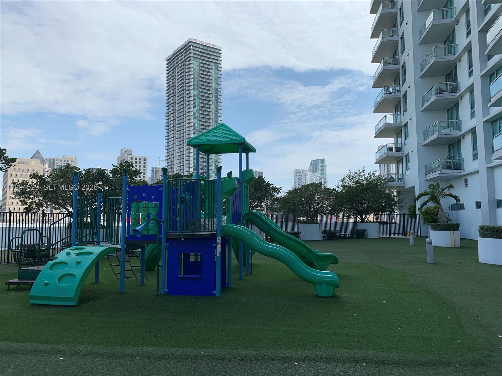 90 Southwest 3rd Street, Unit 3610 Miami, FL 33130 - Photo 27 of 38 a view of a roof with sitting area
