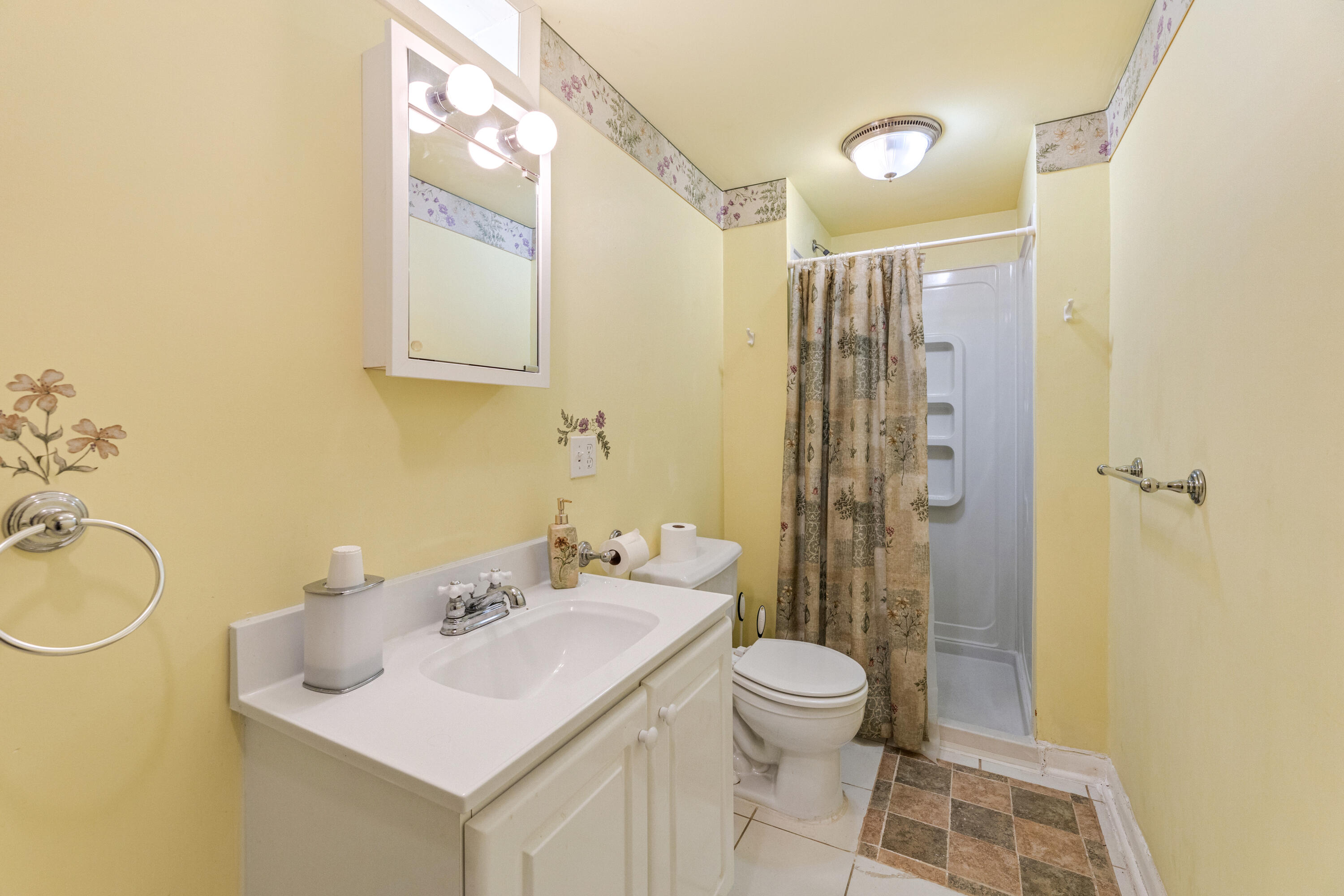 W394 Bluff Siding Road Fountain City, WI 54629 - Photo 23 of 36 23 bathroom