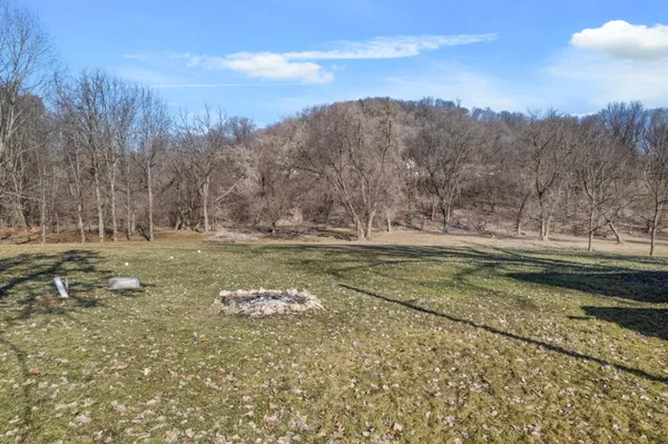 $399,900 | W394 Bluff Siding Road, Fountain City, WI 54629