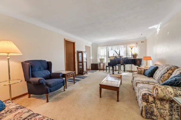 $399,900 | W394 Bluff Siding Road, Fountain City, WI 54629