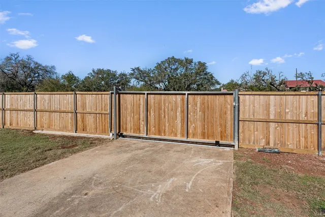 $1,000,000 | 130 Richards Drive, Buda, TX 78610