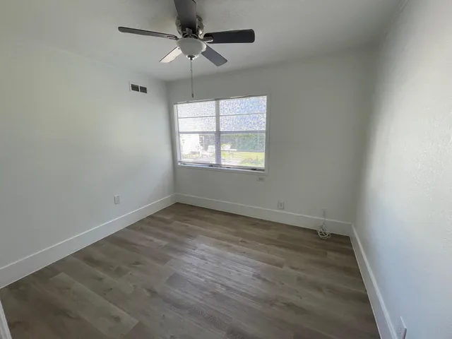 $1,850 | 754 Date Palm Drive, Unit B1, Lake Park, FL 33403