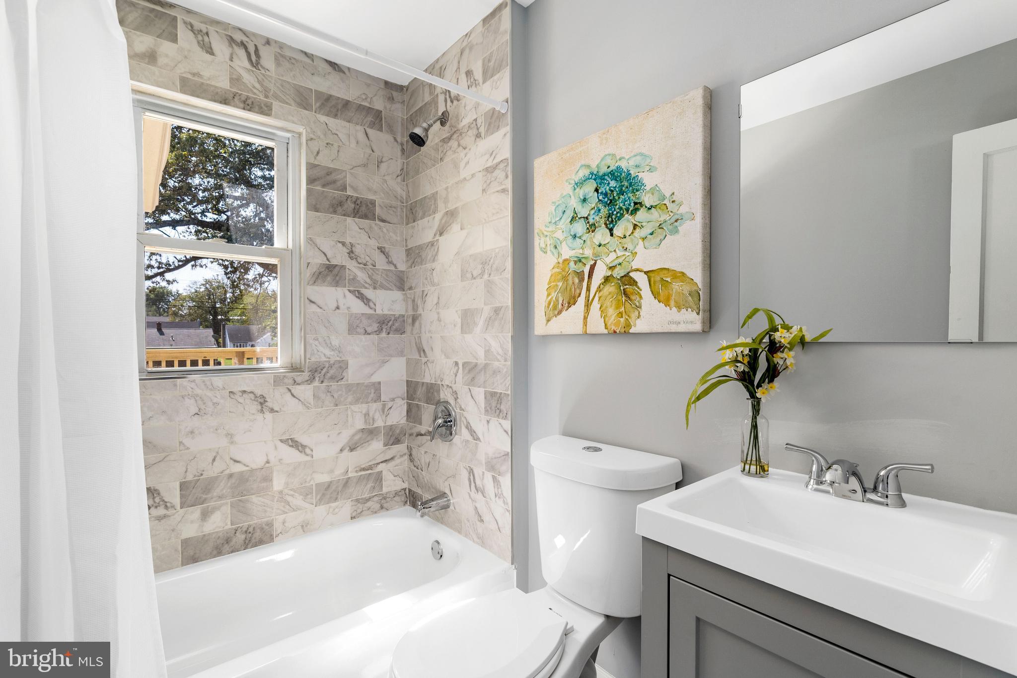 515 Hawthorne Road Linthicum Heights, MD 21090 - Photo 11 of 30 Bathroom