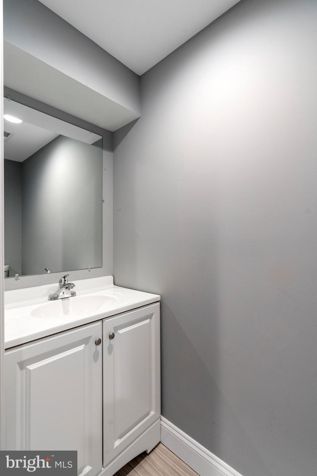 515 Hawthorne Road Linthicum Heights, MD 21090 - Photo 23 of 30 Bathroom