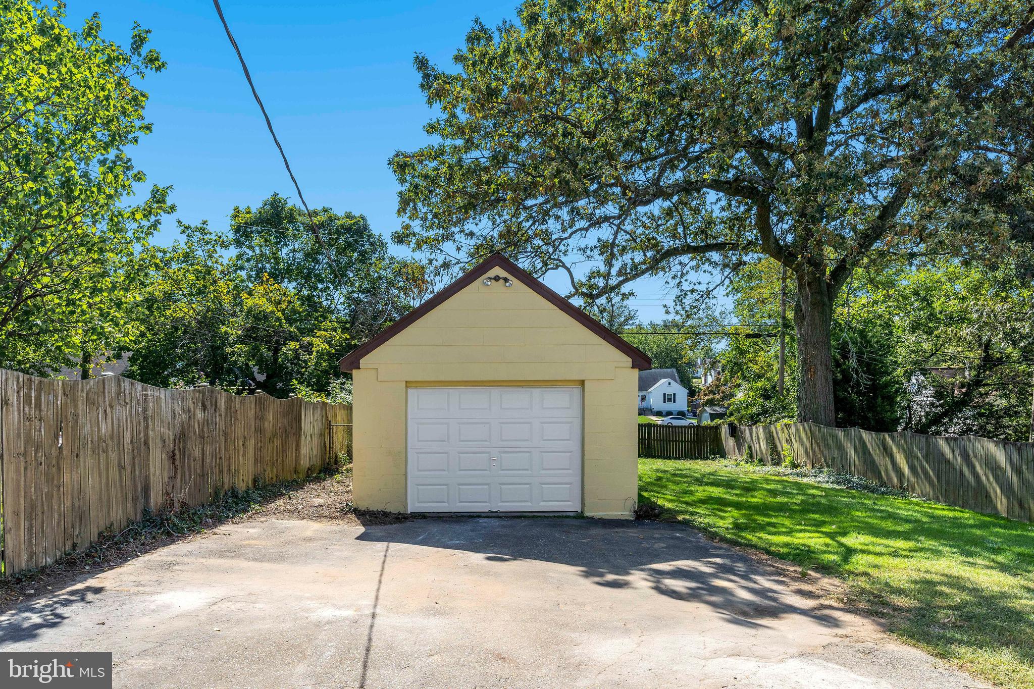 515 Hawthorne Road Linthicum Heights, MD 21090 - Photo 30 of 30 Garage