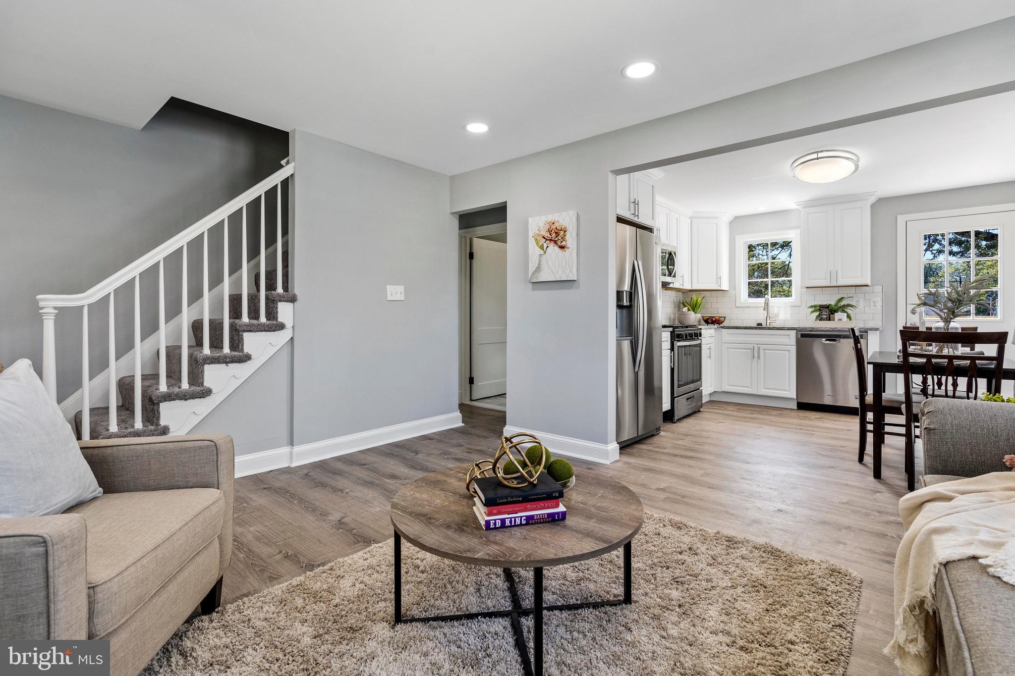 515 Hawthorne Road Linthicum Heights, MD 21090 - Photo 6 of 30 Living Room / Kitchen