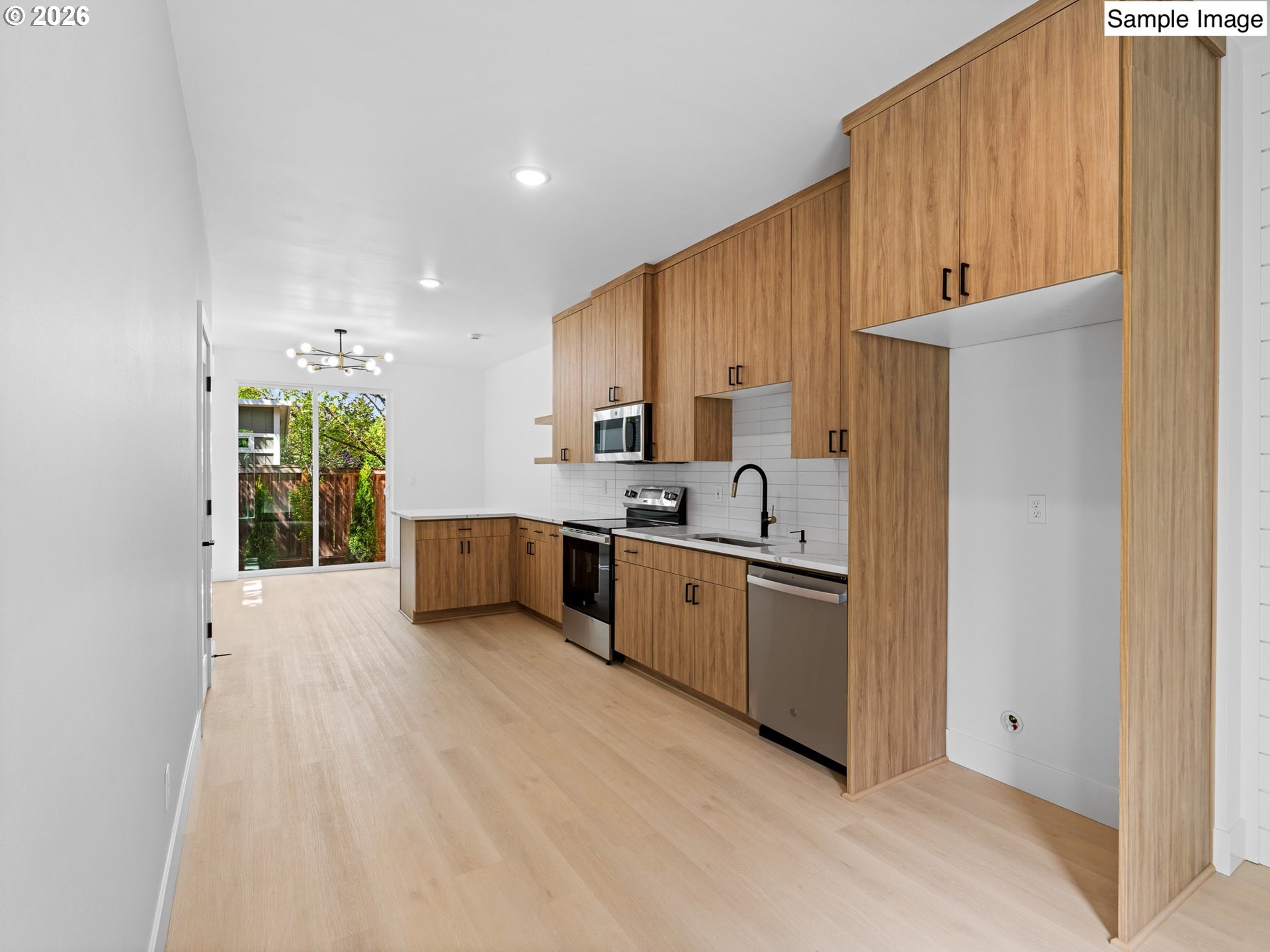 4920 Southeast Caruthers Street, Unit 2 Portland, OR 97206 - Photo 6 of 16