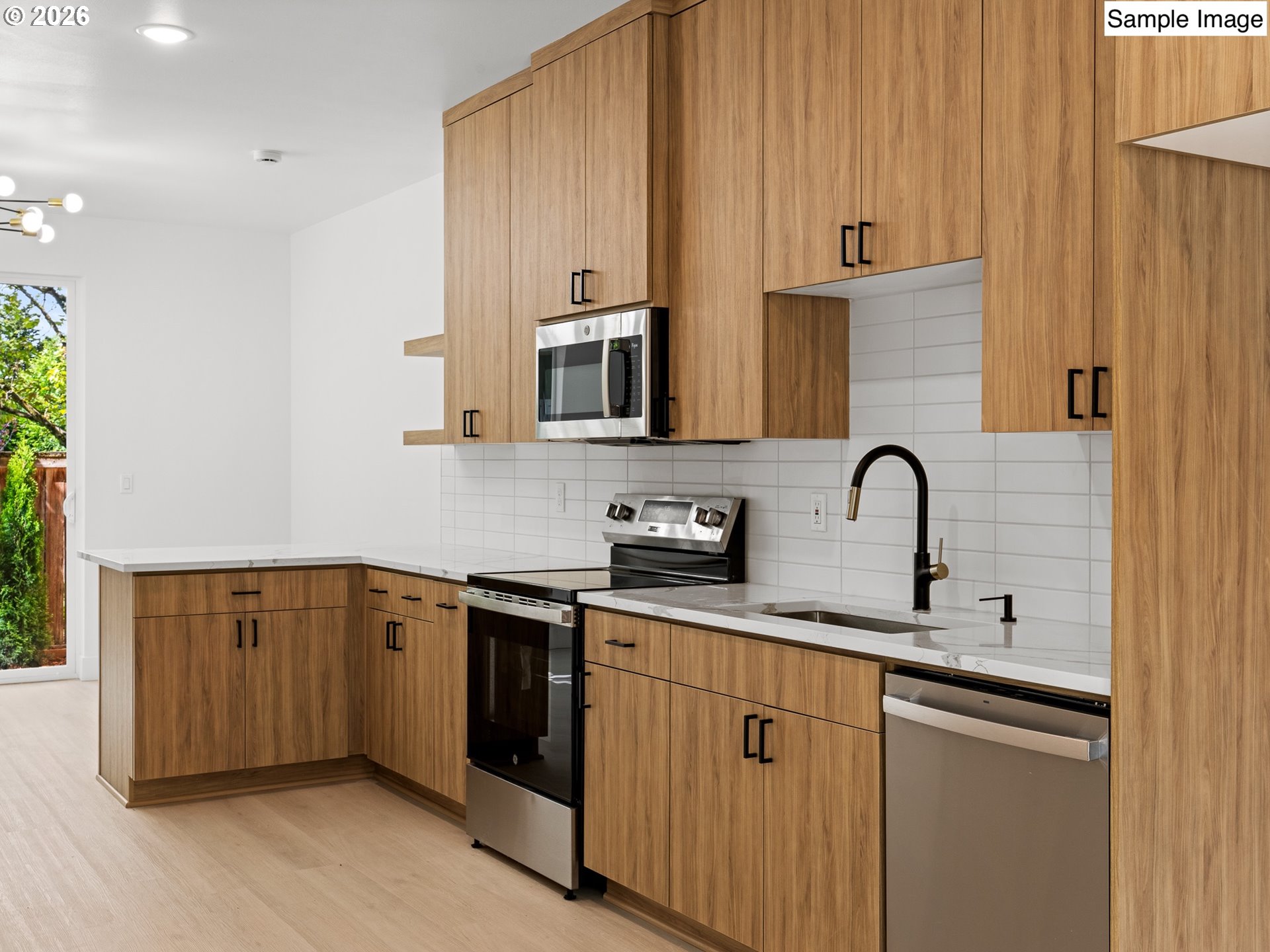 4920 Southeast Caruthers Street, Unit 2 Portland, OR 97206 - Photo 7 of 16