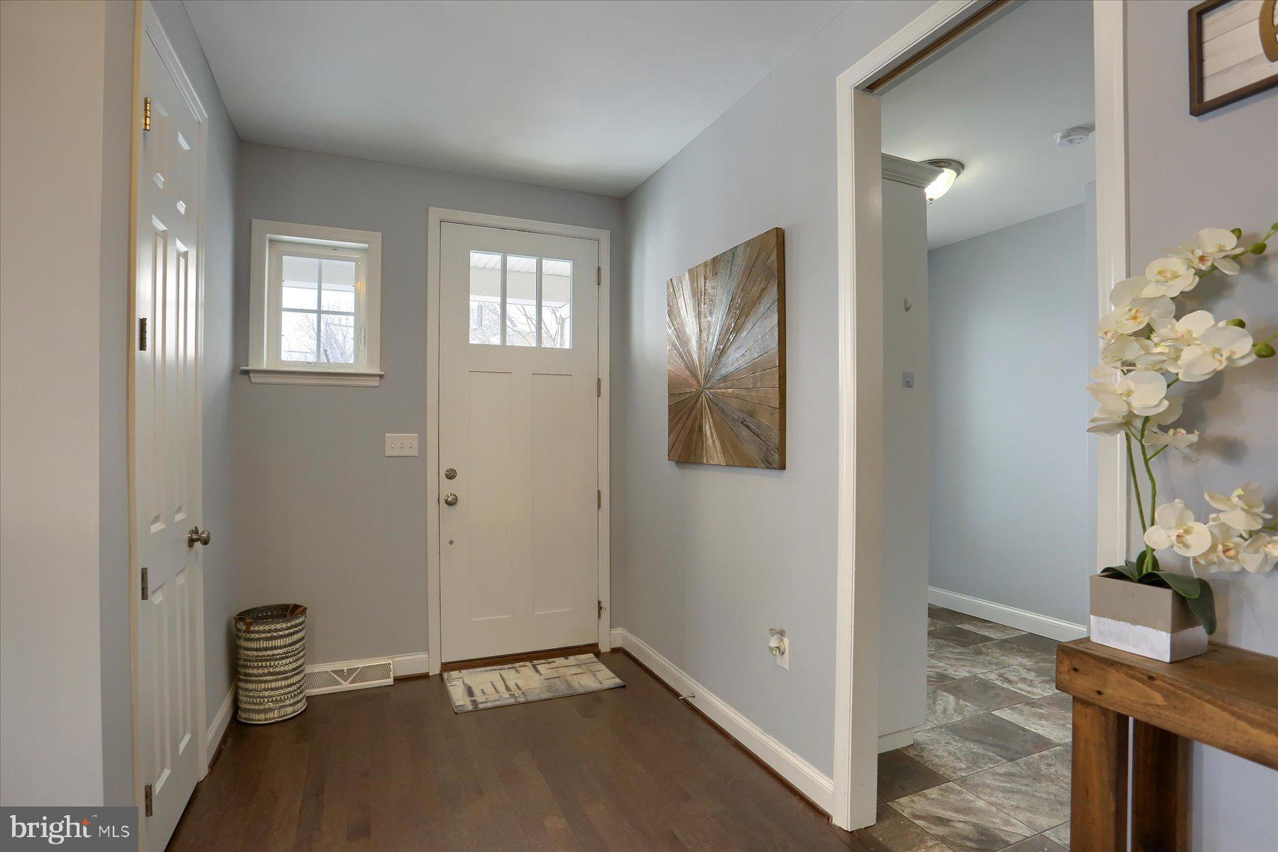 655 Line Road Mechanicsburg, PA 17050 - Photo 3 of 58 Gallery Image 3