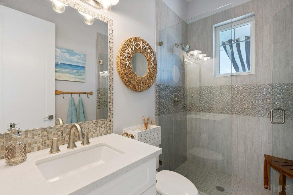 416 A Avenue Coronado, CA 92118 - Photo 20 of 25 Upstairs Hallway Full Bath