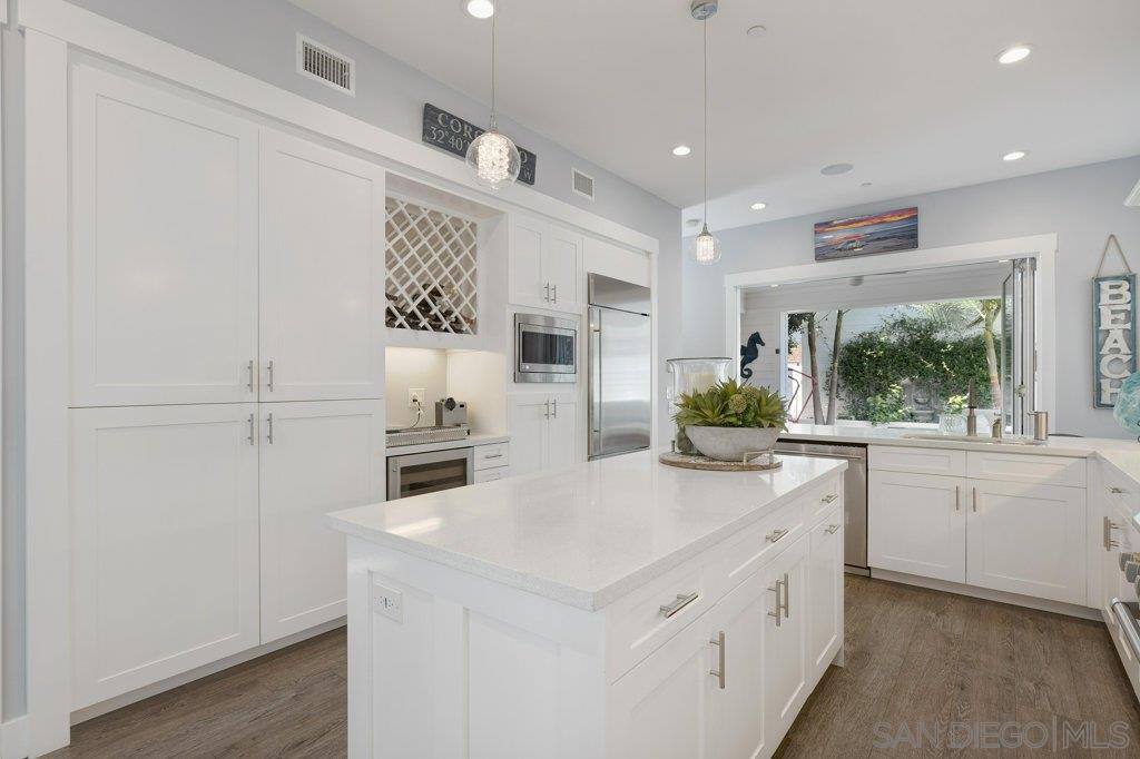 416 A Avenue Coronado, CA 92118 - Photo 9 of 25