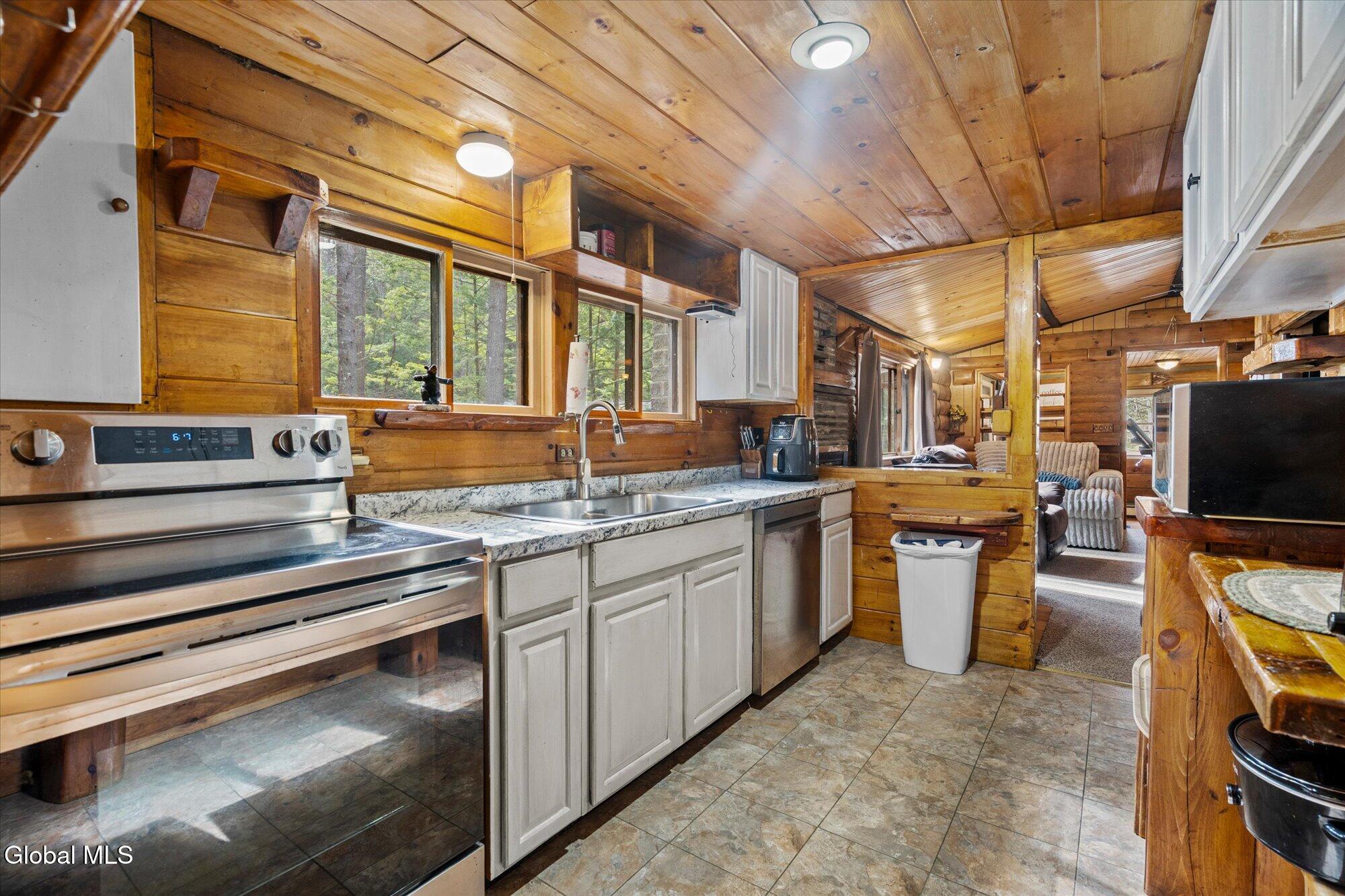 81 Clarkson Road Chester, NY 12817 - Photo 16 of 32 12-DSC08143