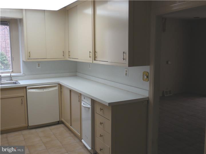 241 Hamilton Road Merion Station, PA 19066 - Photo 11 of 25 Kitchen
